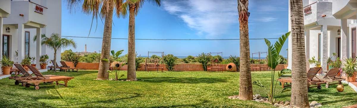 Apartamentos Turisticos Bahia De Trafalgar Zahora Kültér fotó