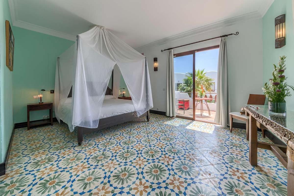 Apartamentos Turisticos Bahia De Trafalgar Zahora Kültér fotó