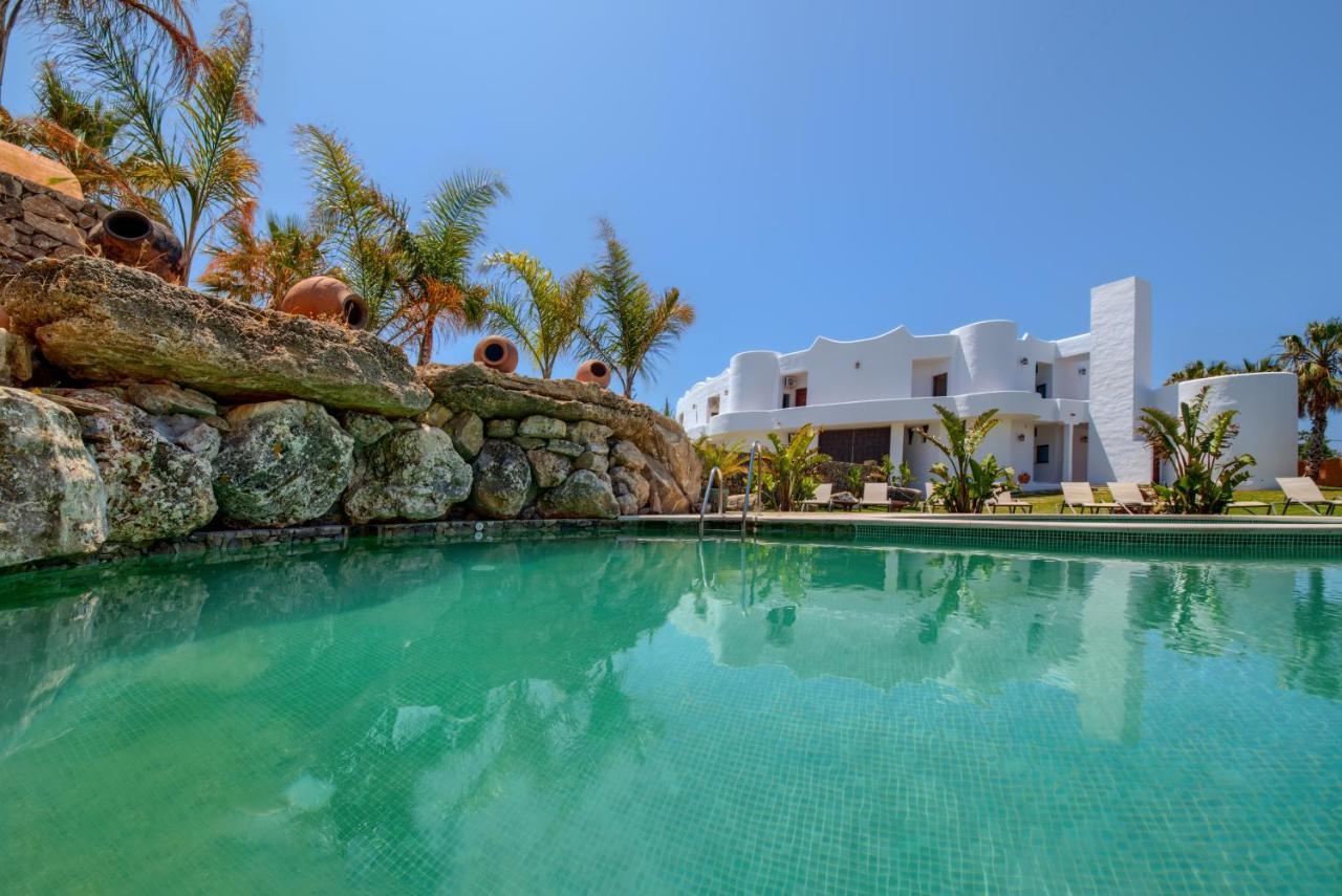 Apartamentos Turisticos Bahia De Trafalgar Zahora Kültér fotó